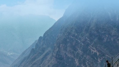 出懸崖記——大涼山懸崖村搬遷五年間