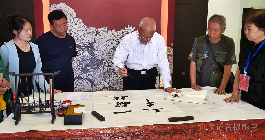 “品讀千年古都,，放歌趙王集團(tuán)” 中國(guó)文藝名家走進(jìn)河北邯鄲采風(fēng)系列活動(dòng)成功舉辦