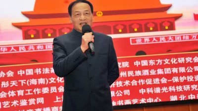 祝天華與他的國(guó)家軍地書畫院不斷創(chuàng)新發(fā)展推動(dòng)軍地書畫前行